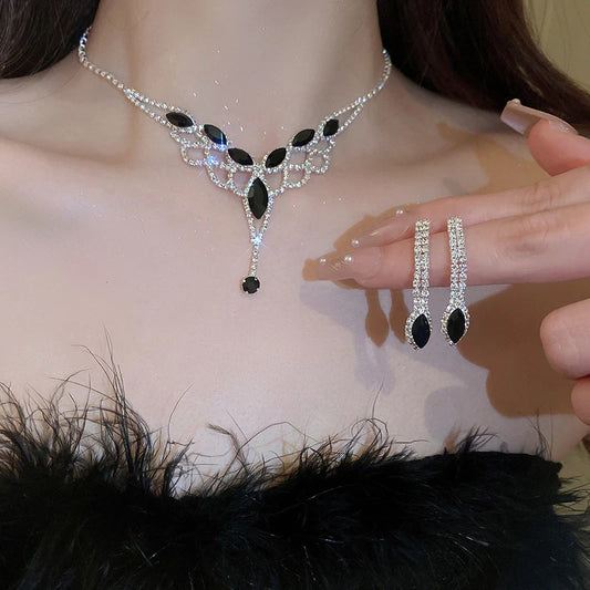 3Pcs Fashion Vintage Geometric Hollow Rhinestone Necklace Earrings For Women Versatile Wedding Bride Jewelry Sets Accessories