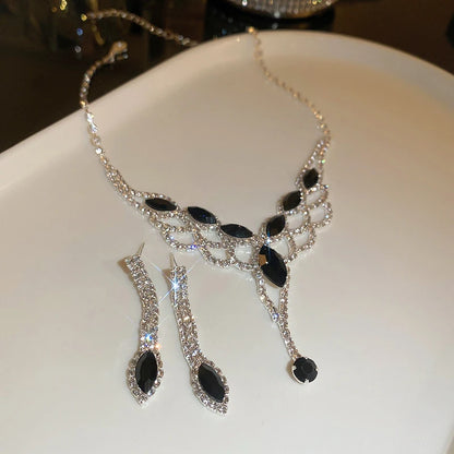 3Pcs Fashion Vintage Geometric Hollow Rhinestone Necklace Earrings For Women Versatile Wedding Bride Jewelry Sets Accessories